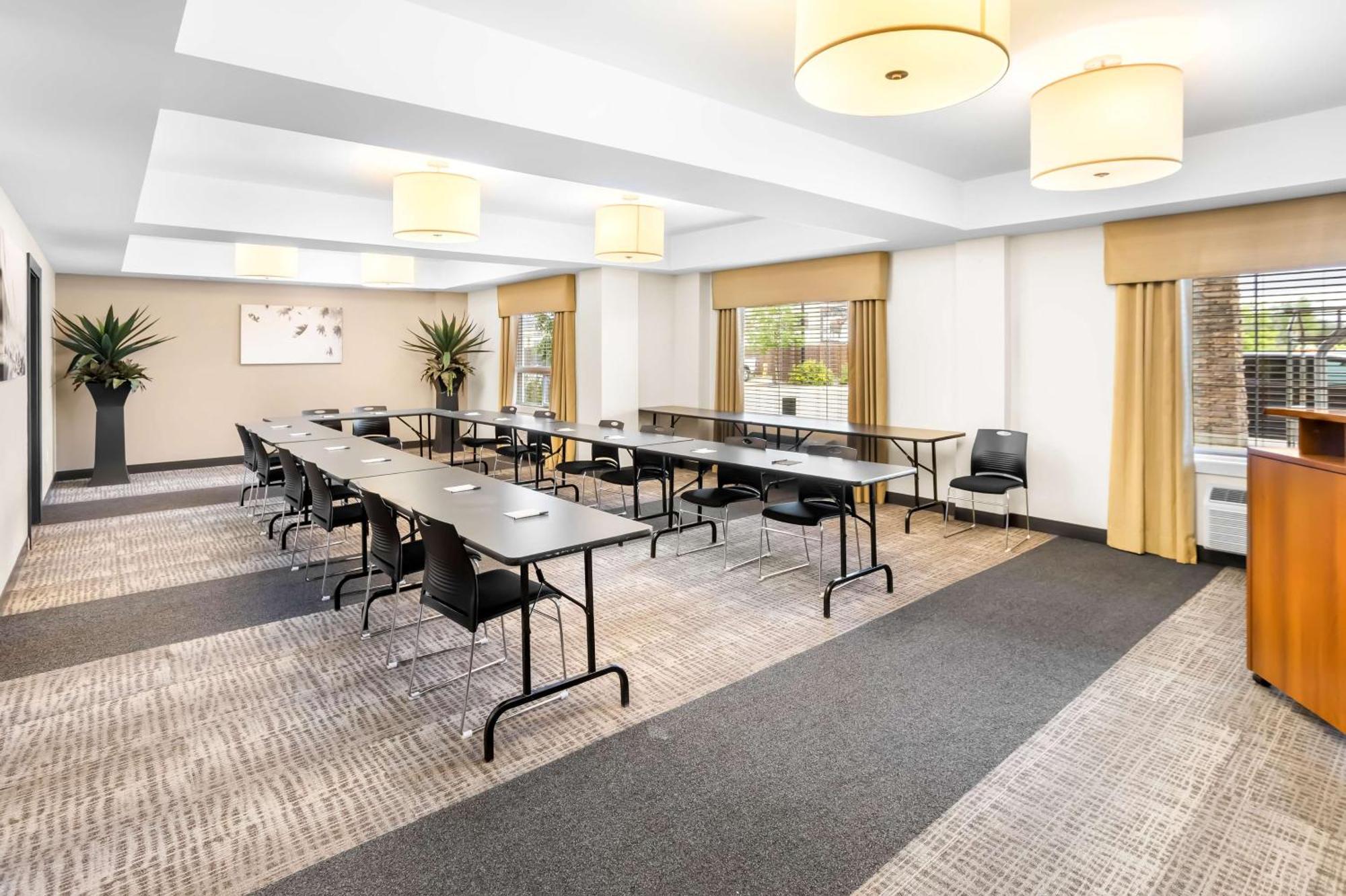 Best Western Томпсон Экстерьер фото