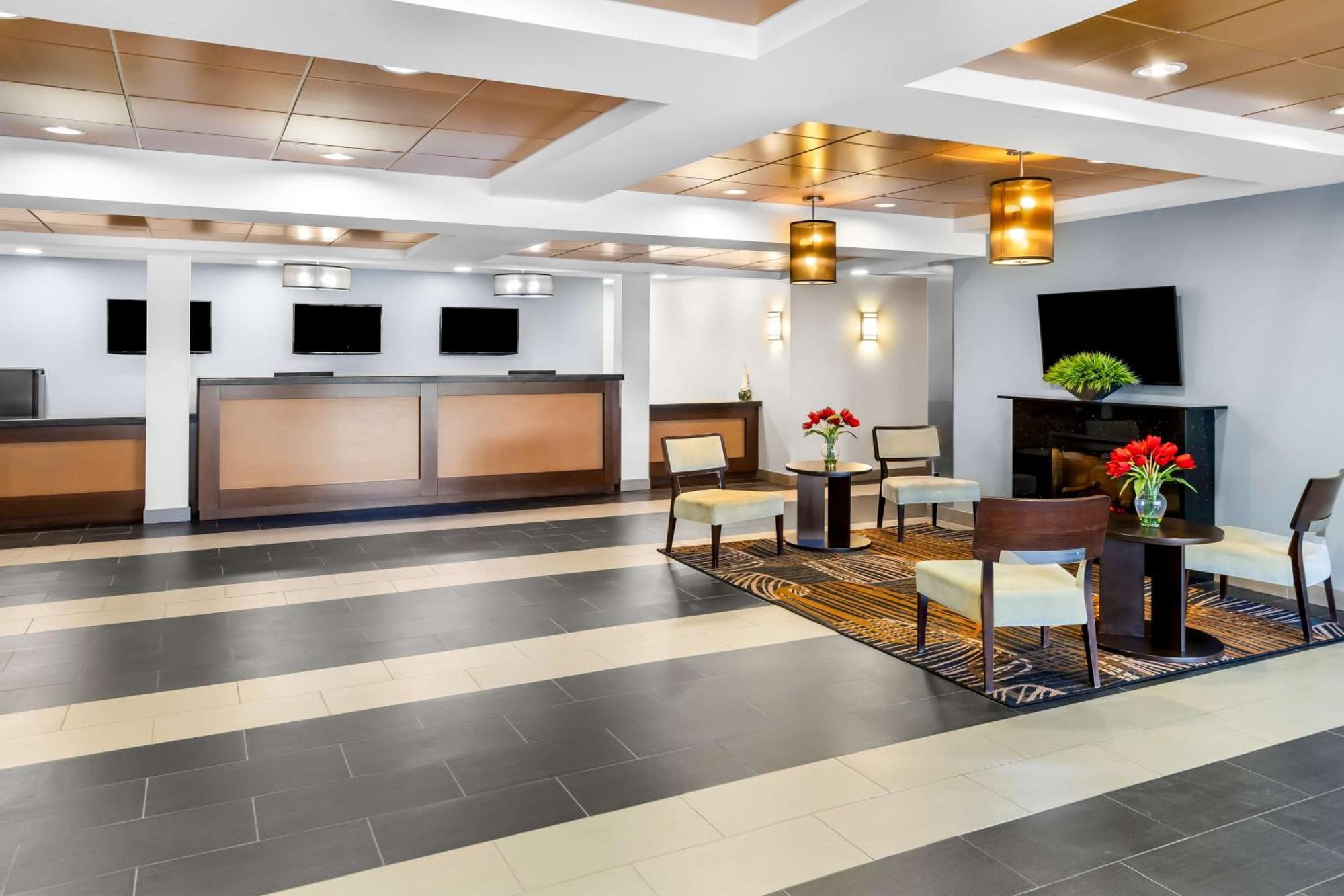 Best Western Томпсон Экстерьер фото